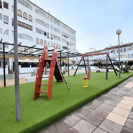 Cozy In With Swimming Pool Appartement